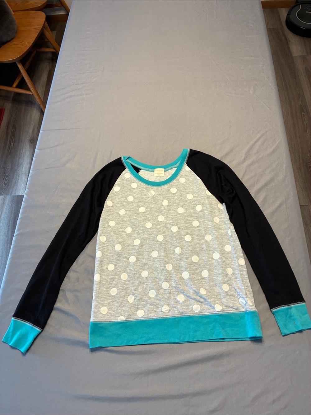 Jasmine & Ginger Polka Dot Raglan Sweatshirt in Gray, Black & Teal